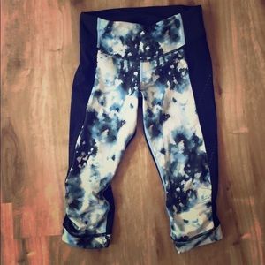 Lululemon patterned crops